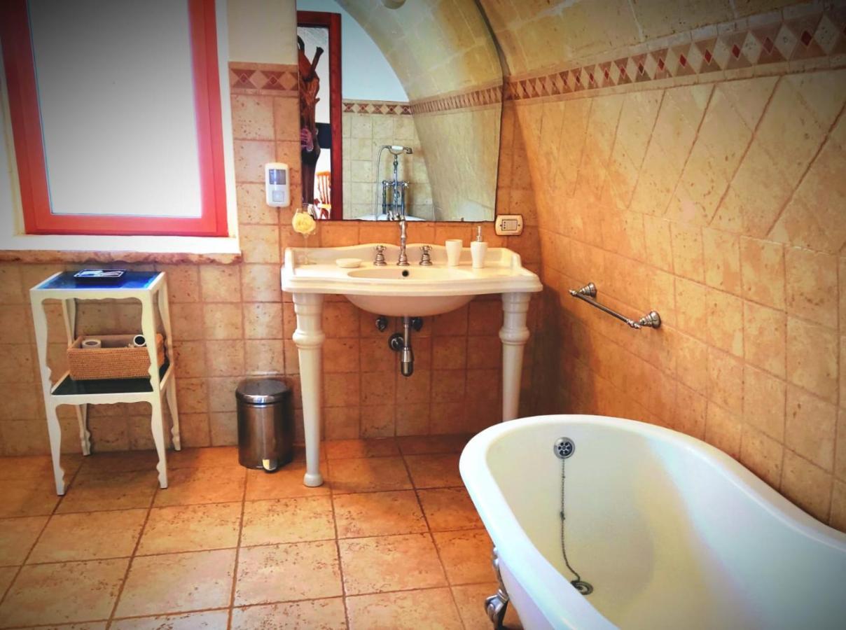 Masseria Quis Ut Deus Crispiano Ngoại thất bức ảnh